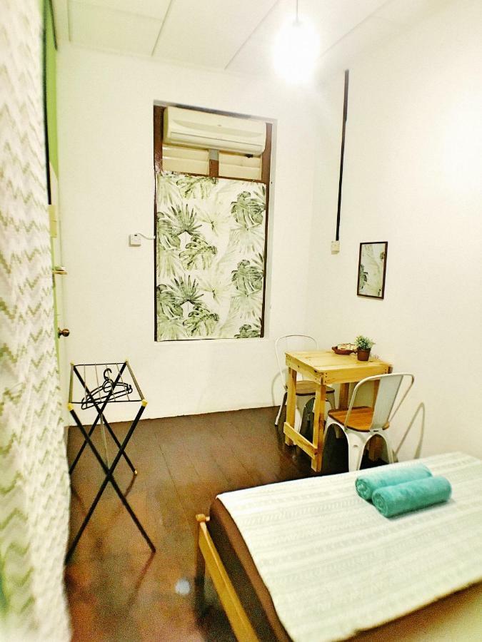 Lavender Green Home Malacca Exteriör bild