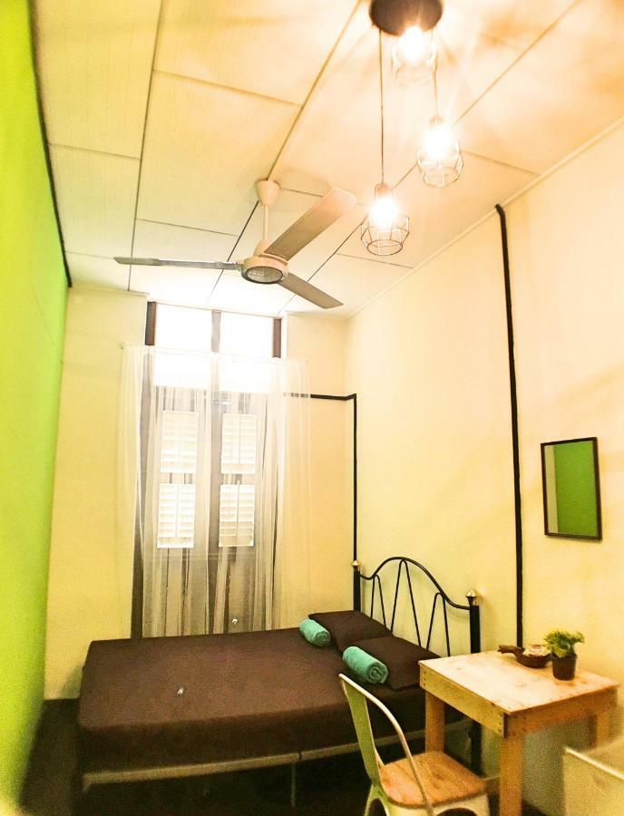 Lavender Green Home Malacca Exteriör bild